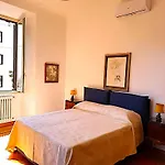 Borghese Deluxe Apartment - 4 Bedrooms - 3 Bathrooms