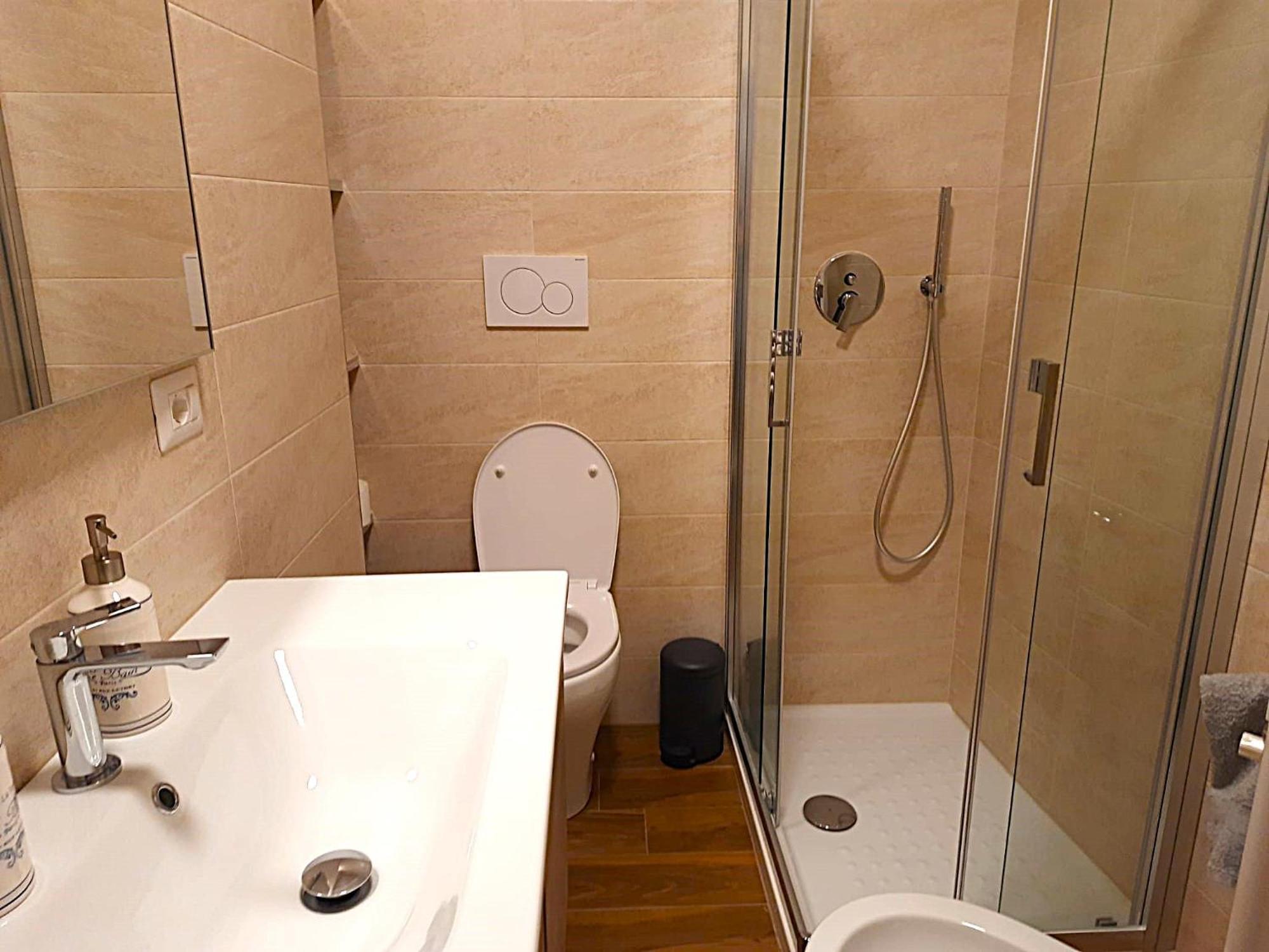 Apartment Borghese Deluxe - 4 Bedrooms - 3 Bathrooms