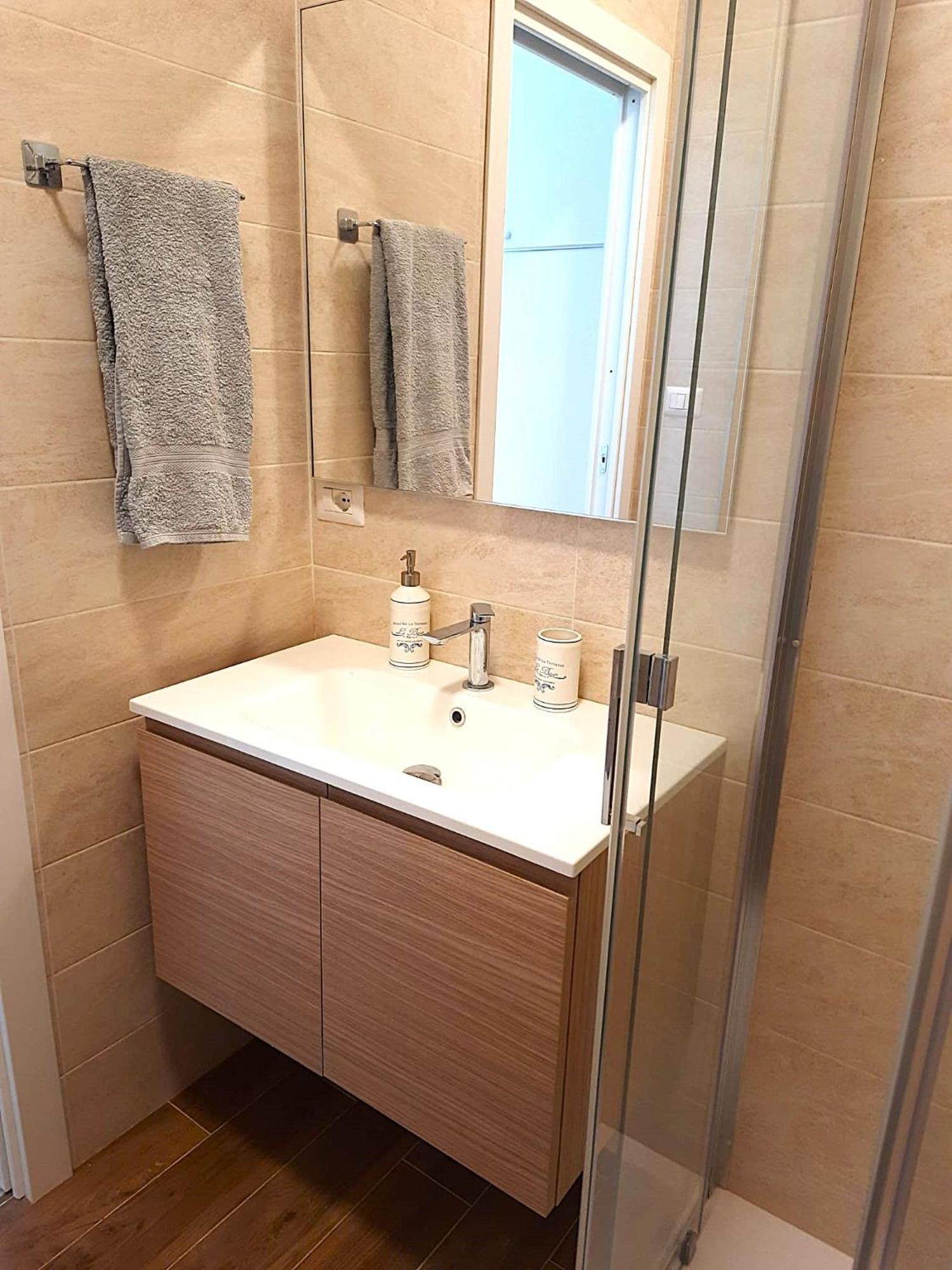 Borghese Deluxe - 4 Bedrooms - 3 Bathrooms Apartment *