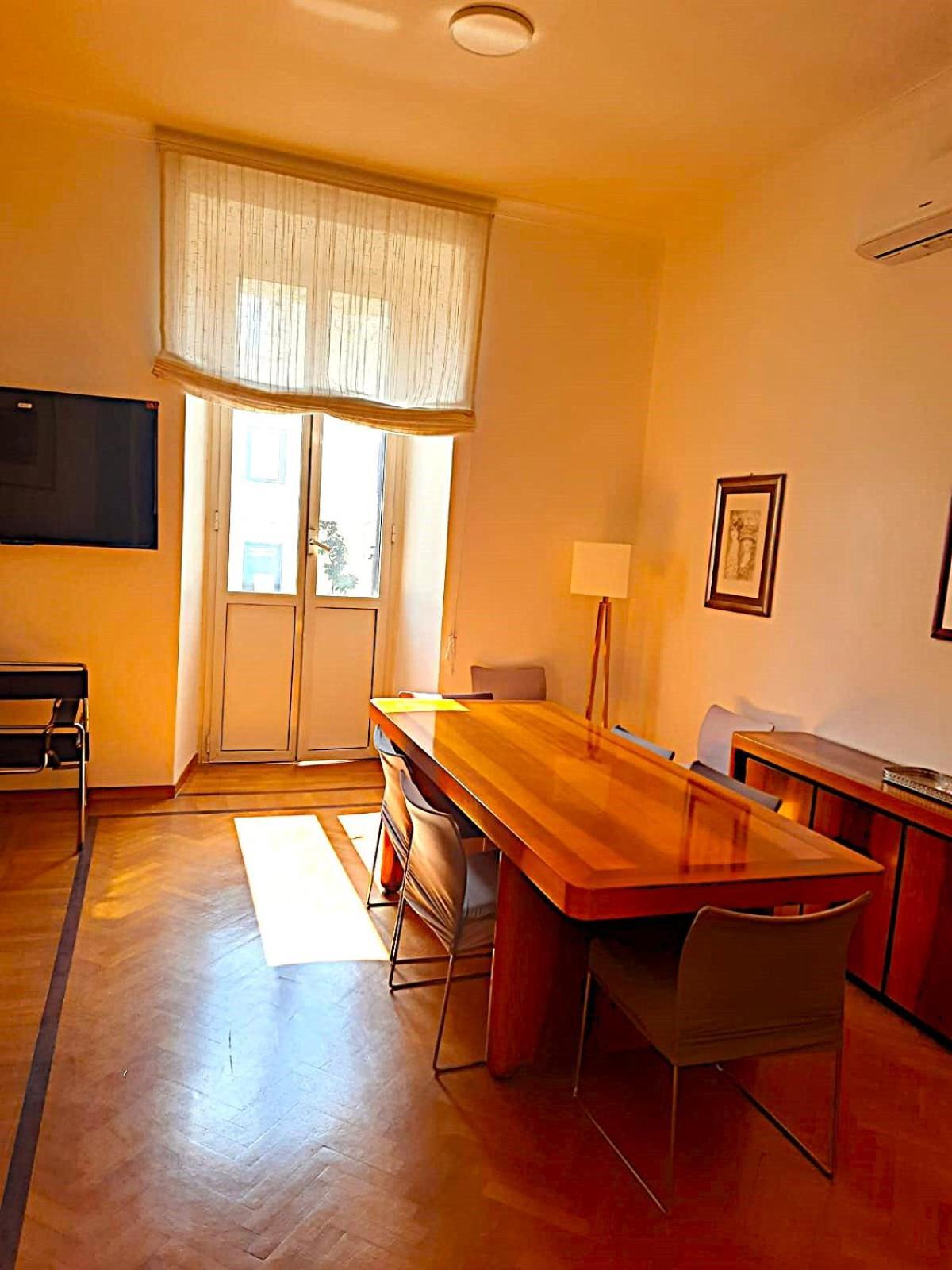 Apartment Borghese Deluxe - 4 Bedrooms - 3 Bathrooms