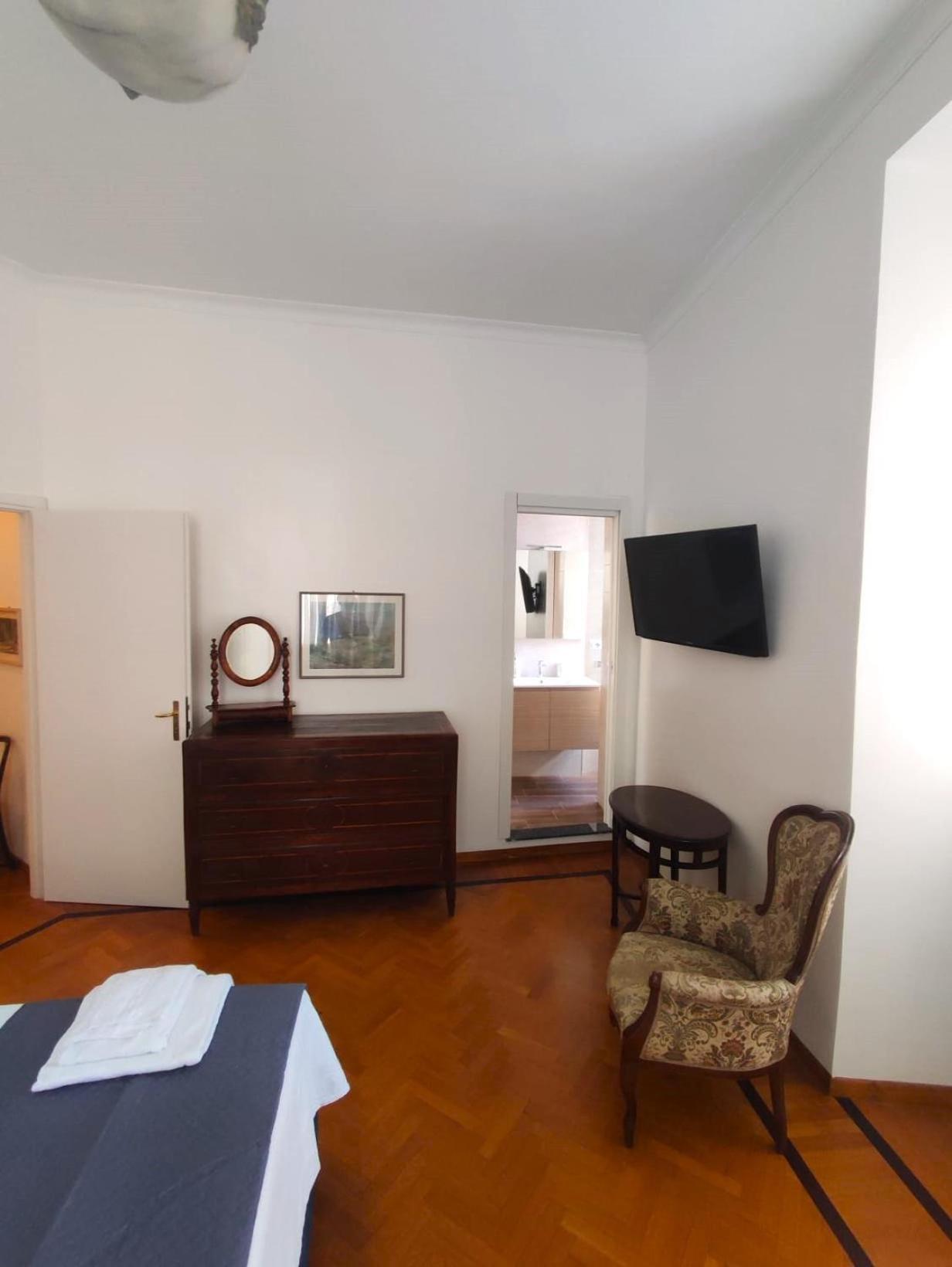 Apartment Borghese Deluxe - 4 Bedrooms - 3 Bathrooms