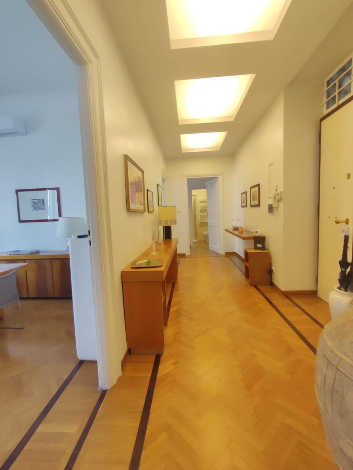 Apartment Borghese Deluxe - 4 Bedrooms - 3 Bathrooms *